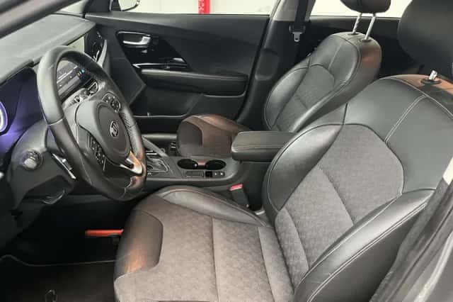 Kia Niro (2021) thumbnail 3