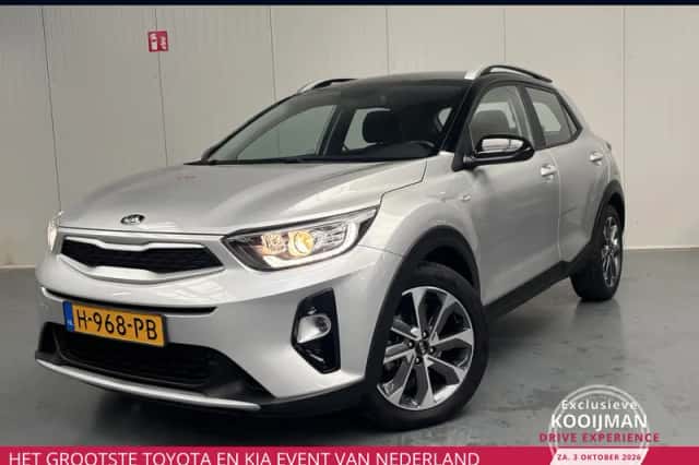 Kia Stonic (2020) thumbnail 1