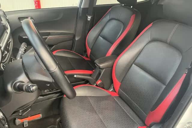 Kia Picanto (2021) thumbnail 3