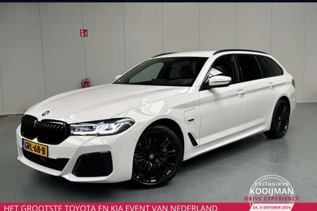 BMW 5-Serie (2023) thumbnail 1