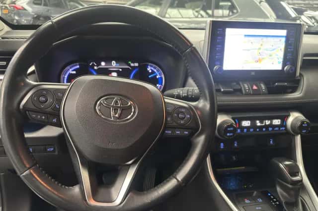 Toyota RAV4 (2019) thumbnail 5