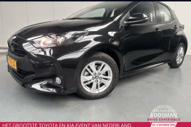 Toyota Yaris (2024) thumbnail 1