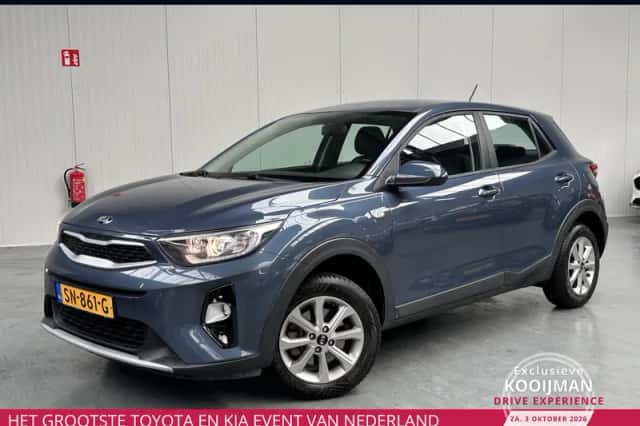 Kia Stonic (2018) thumbnail 1