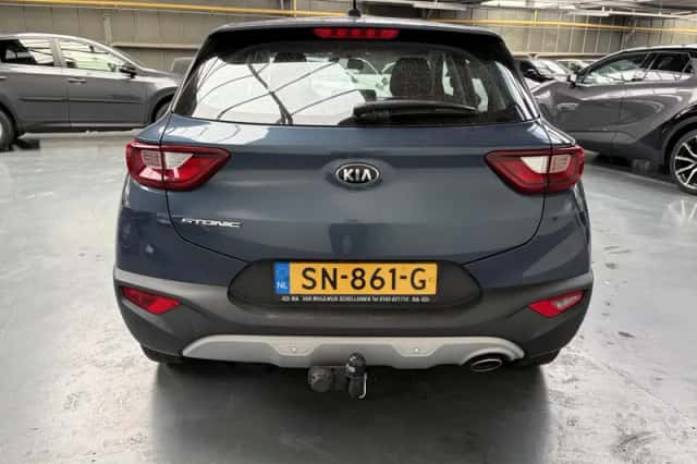 Kia Stonic (2018) thumbnail 2