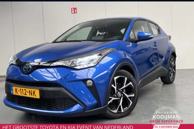Toyota C-HR (2021) thumbnail 1