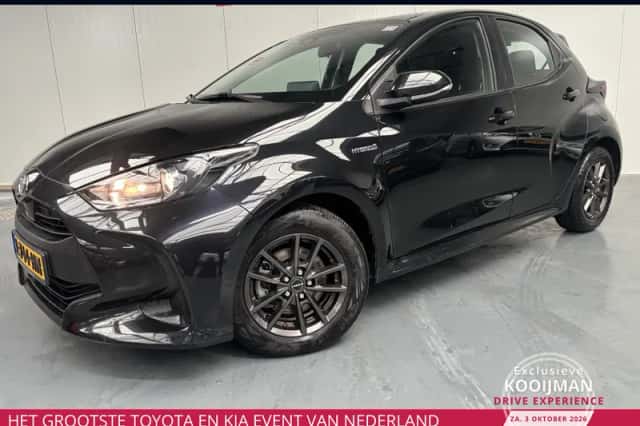 Toyota Yaris (2021) thumbnail 1