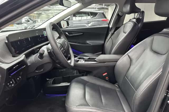 Kia EV6 (2025) thumbnail 2