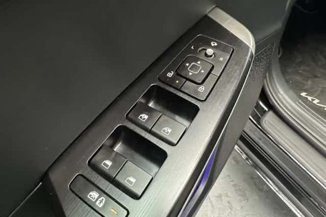 Kia EV6 (2025) thumbnail 3