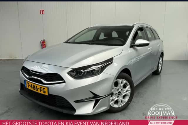 Kia Ceed (2023) thumbnail 1