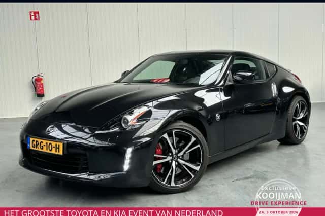 Nissan 370Z (2018) thumbnail 1