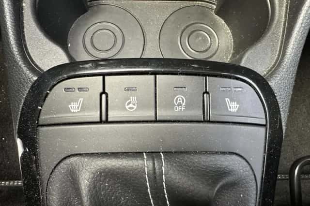Kia Picanto (2021) thumbnail 5