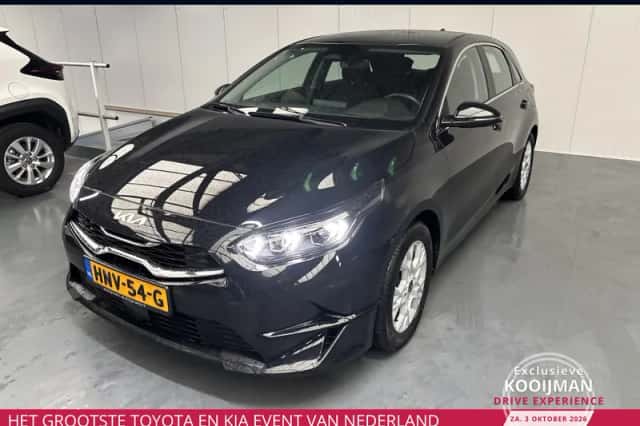 Kia Ceed (2025) thumbnail 1