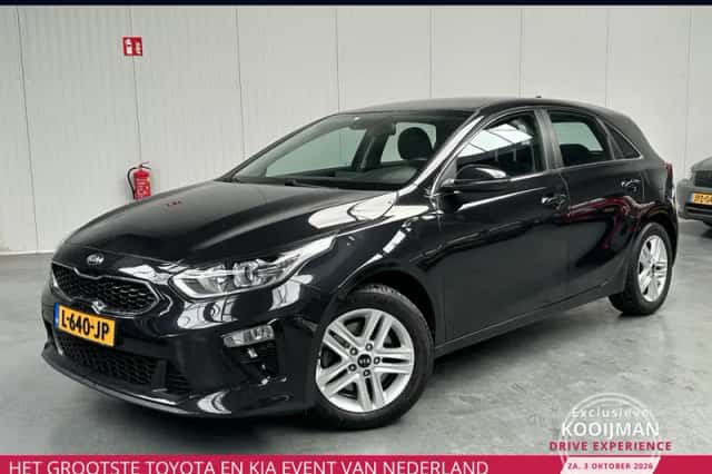 Kia Ceed (2021) thumbnail 1