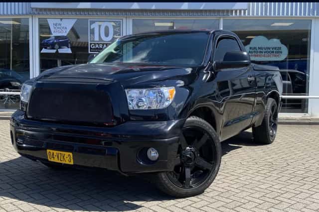Toyota Tundra (2008) thumbnail 1