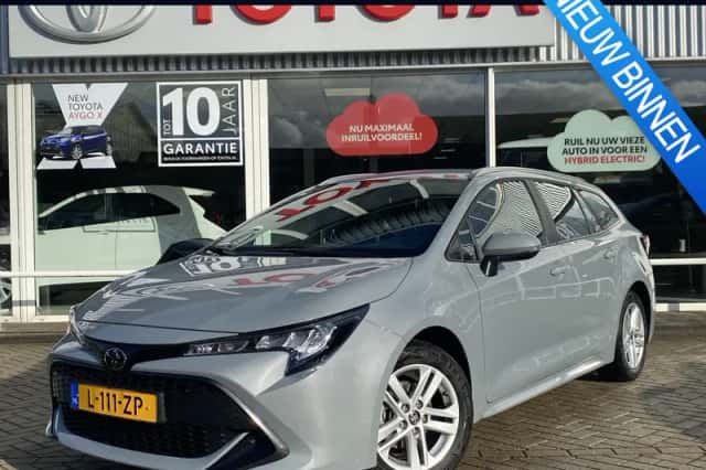Toyota Corolla (2021) thumbnail 1