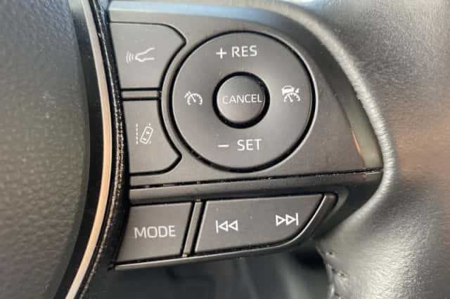 Toyota Corolla (2021) thumbnail 5
