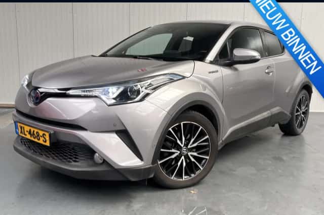 Toyota C-HR (2018) thumbnail 1