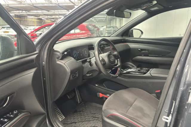 Hyundai Tucson (2022) thumbnail 3