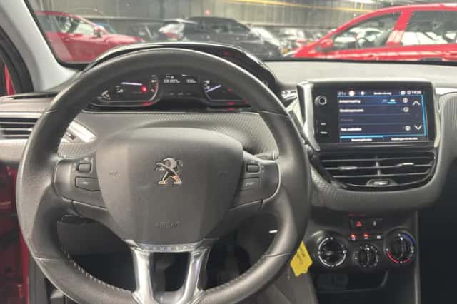 Peugeot 208 (2019) thumbnail 5