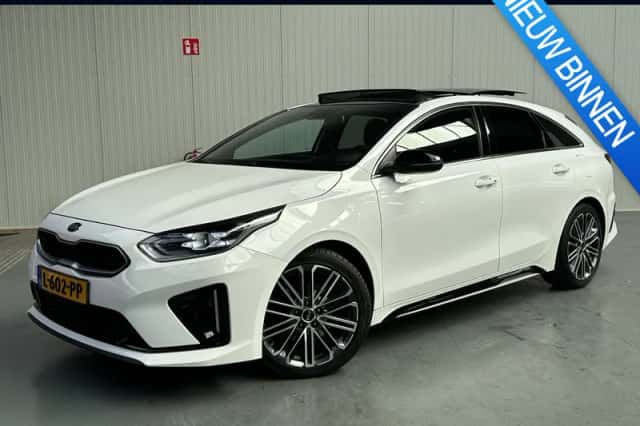 Kia Proceed (2021) thumbnail 1