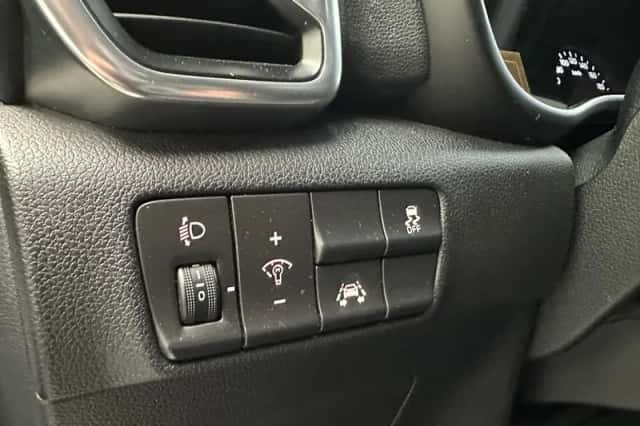 Kia Sportage (2016) thumbnail 4