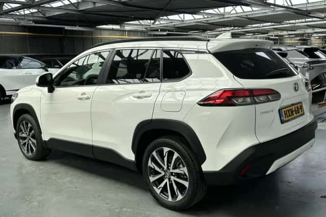 Toyota Corolla Cross (2024) thumbnail 4