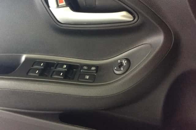 Kia Picanto (2016) thumbnail 4