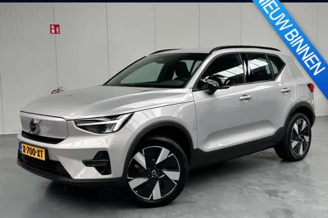 Volvo XC40 (2024) thumbnail 1