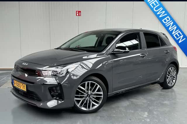 Kia Rio (2022) thumbnail 1
