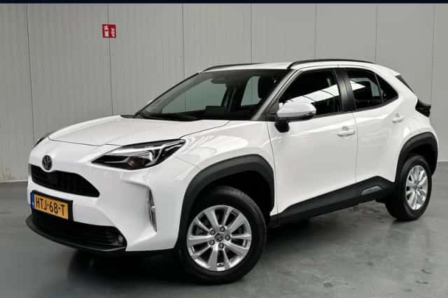 Toyota Yaris Cross (2025) thumbnail 1