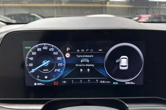 Kia Niro (2025) thumbnail 3