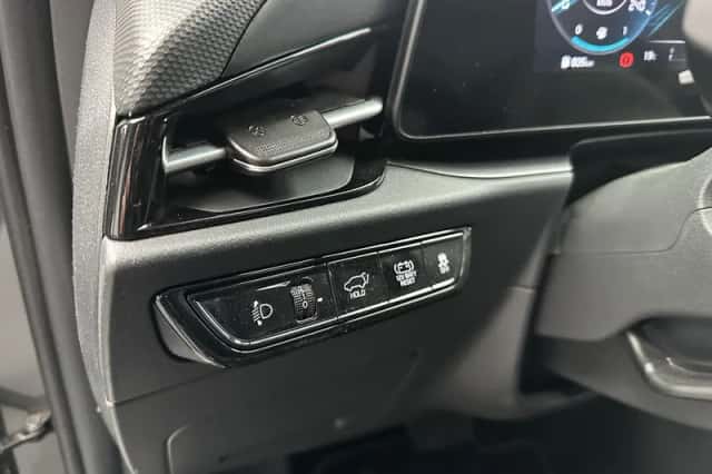 Kia Niro (2025) thumbnail 4