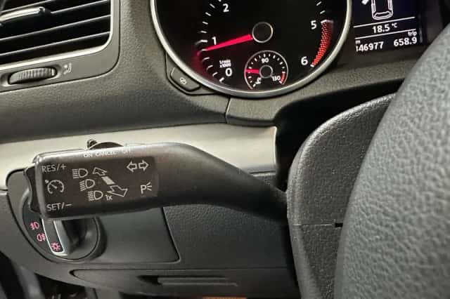Volkswagen Golf (2012) thumbnail 6