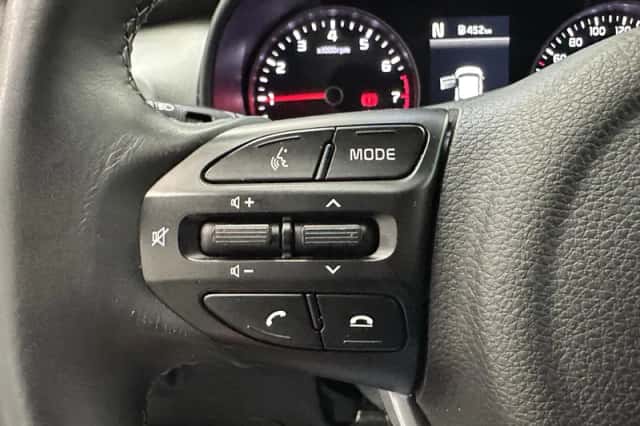 Kia Stonic (2022) thumbnail 6