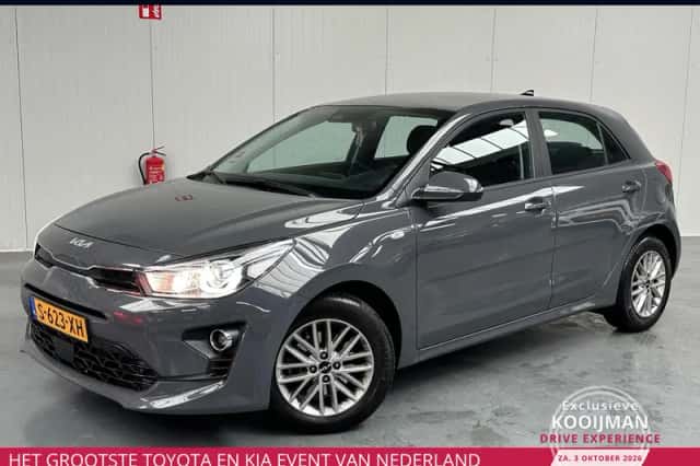 Kia Rio (2023) thumbnail 1