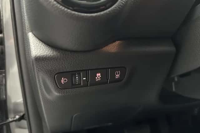Kia Picanto (2022) thumbnail 6