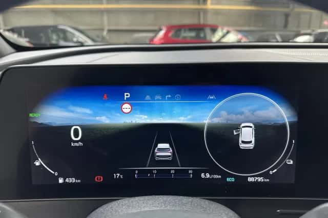 Kia Sportage (2023) thumbnail 5