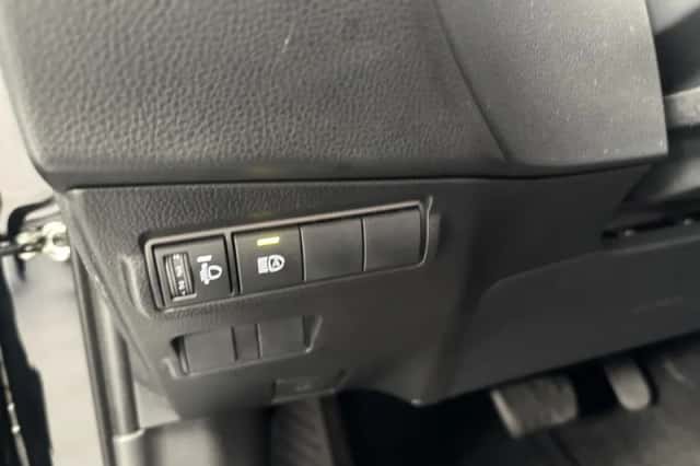 Toyota Corolla Cross (2025) thumbnail 4
