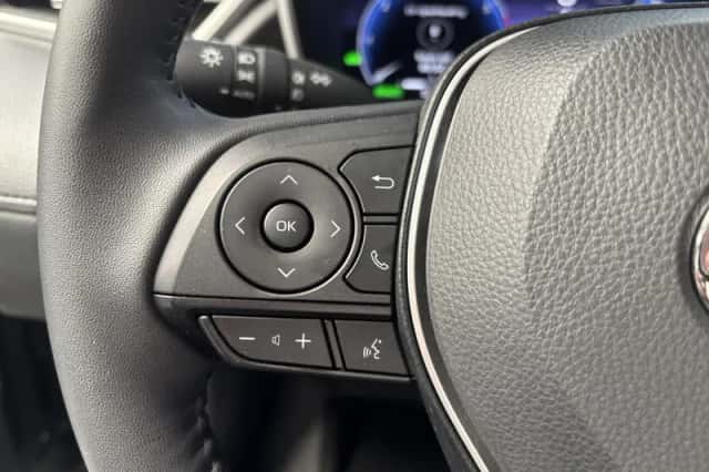 Toyota Corolla Cross (2025) thumbnail 5