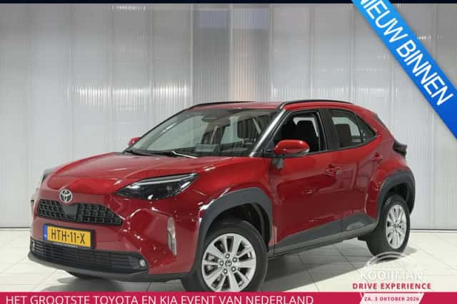 Toyota Yaris Cross (2025) thumbnail 1