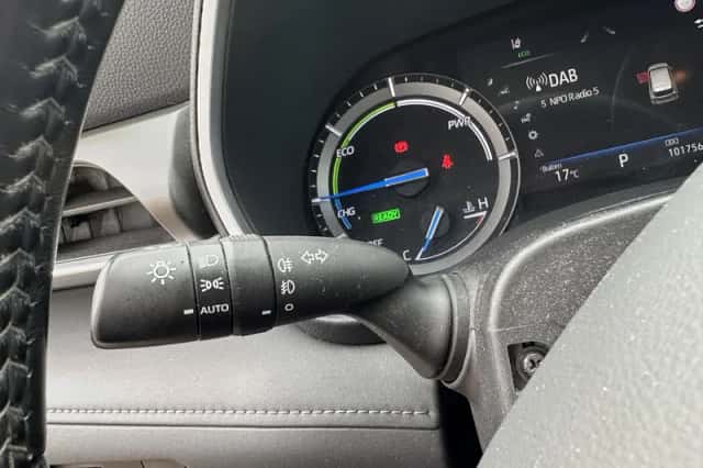 Toyota Highlander (2021) thumbnail 5