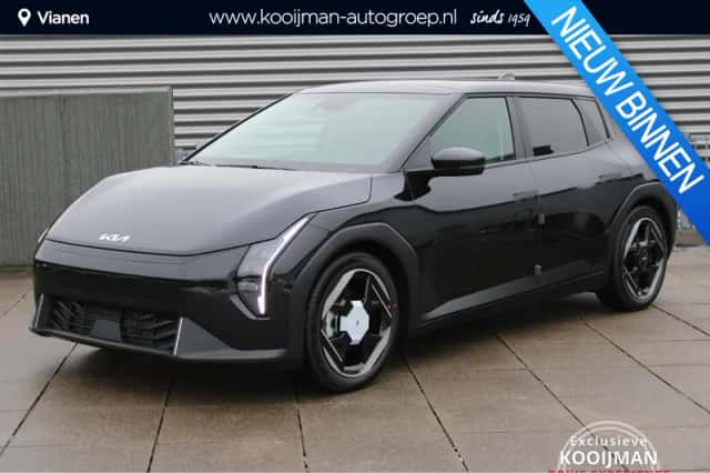 Kia EV4 (2026) thumbnail 1