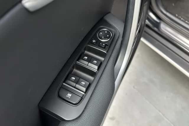 Kia XCeed (2020) thumbnail 4