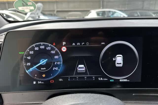 Kia Sportage (2023) thumbnail 5