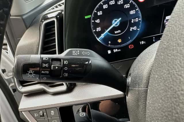 Kia Sportage (2023) thumbnail 6