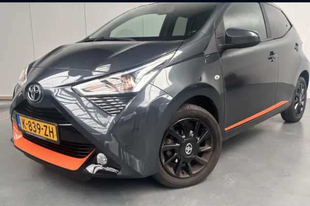Toyota Aygo (2021) thumbnail 1
