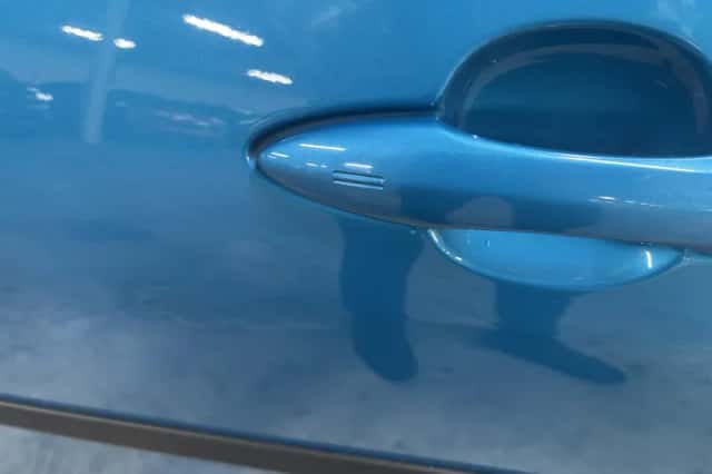 Toyota Prius (2018) thumbnail 2