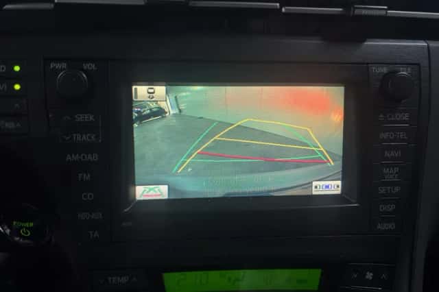 Toyota Prius (2010) thumbnail 5