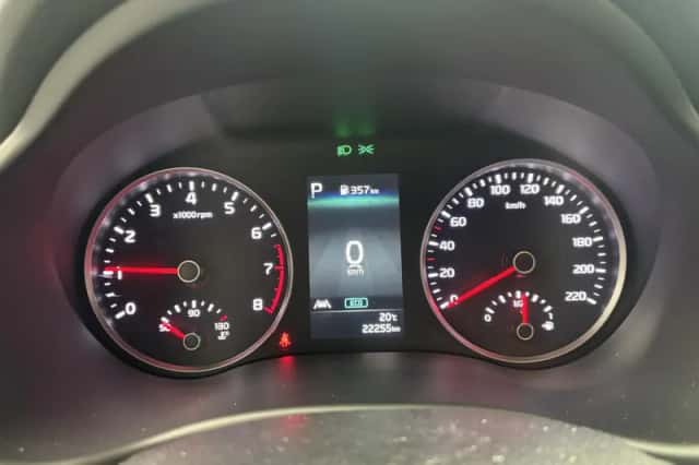 Kia Stonic (2023) thumbnail 4