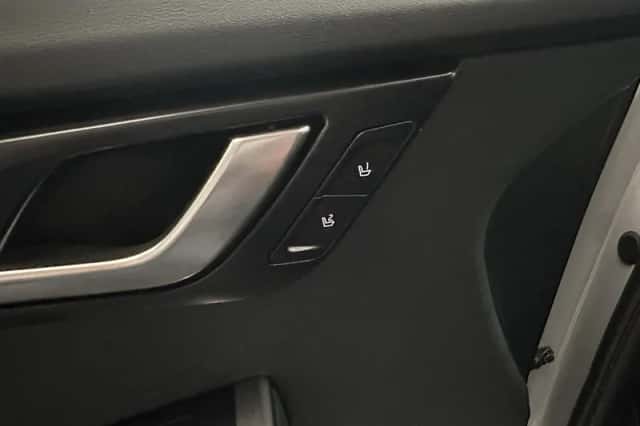 Kia EV6 (2025) thumbnail 4